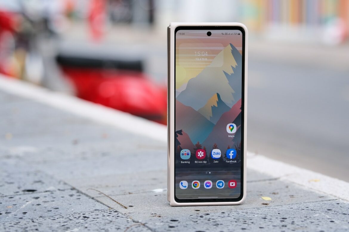 smartphone pliable Samsung galaxy Z fold 4