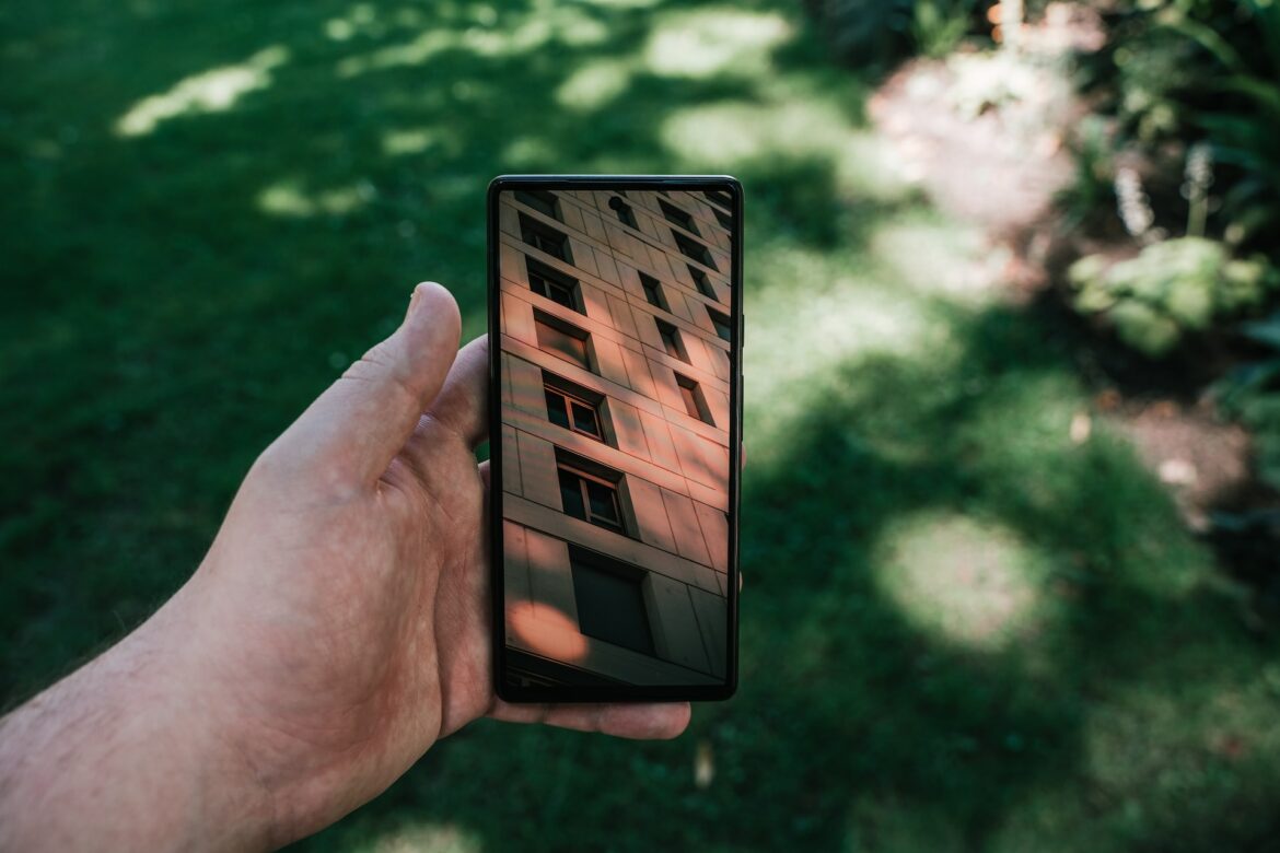 Le Google Pixel 6 dispose d'un écran AMOLED.
