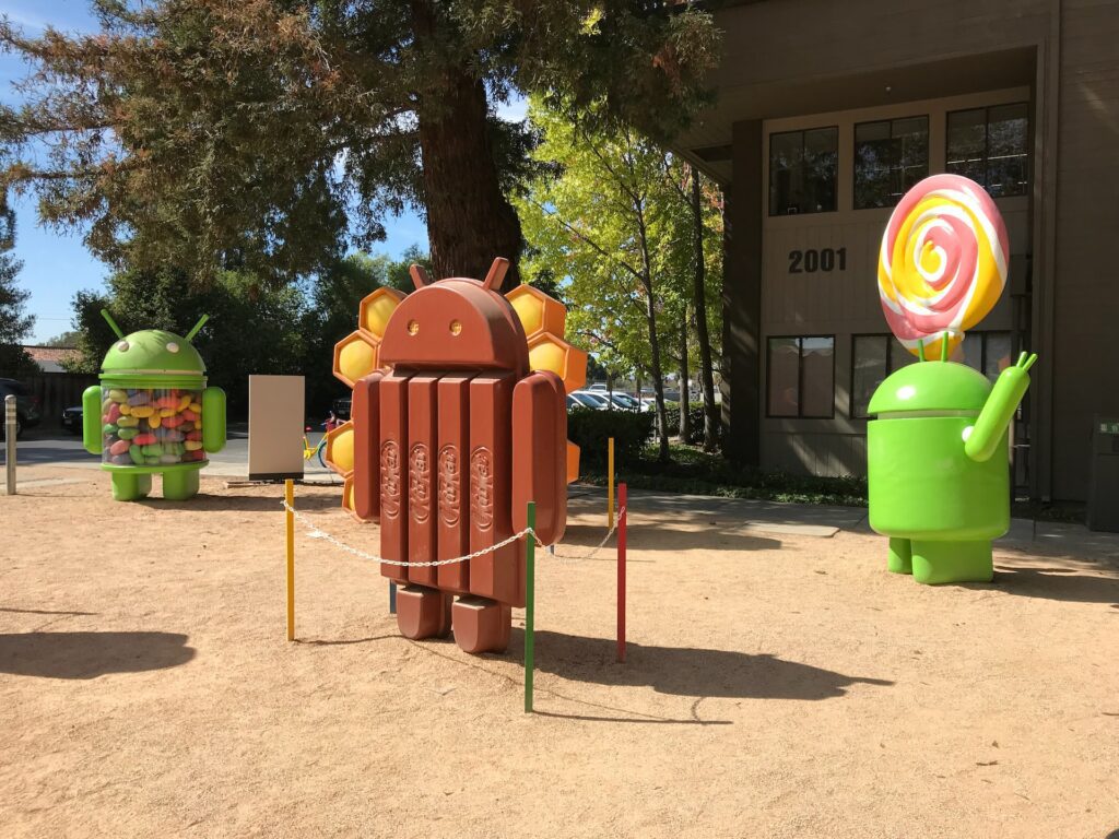 Les différents symboles des différentes versions d'Android