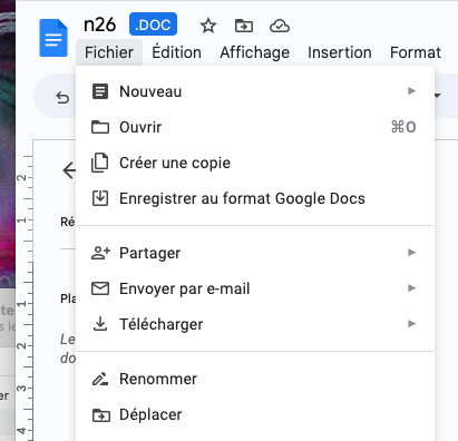 Une fois que vous avez ouvert votre fichier Word dans Google Docs, vous pouvez le convertir en document Google en cliquant sur "Fichier" dans la barre de menu.
